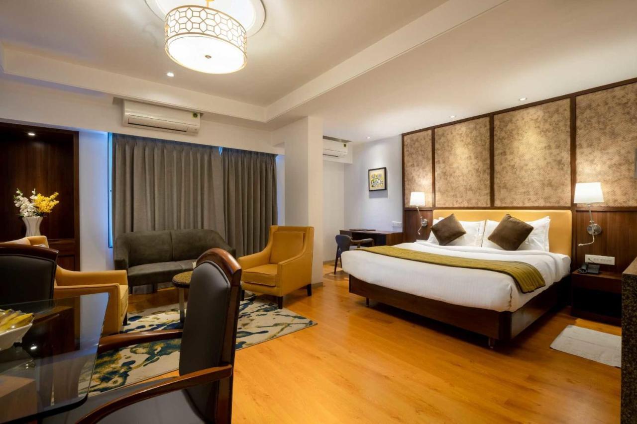 Hotel Western Court Boisar Ngoại thất bức ảnh