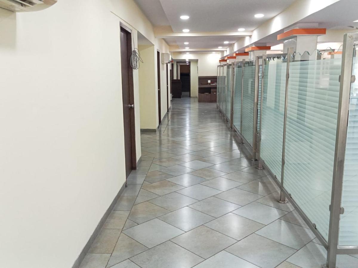 Hotel Western Court Boisar Ngoại thất bức ảnh