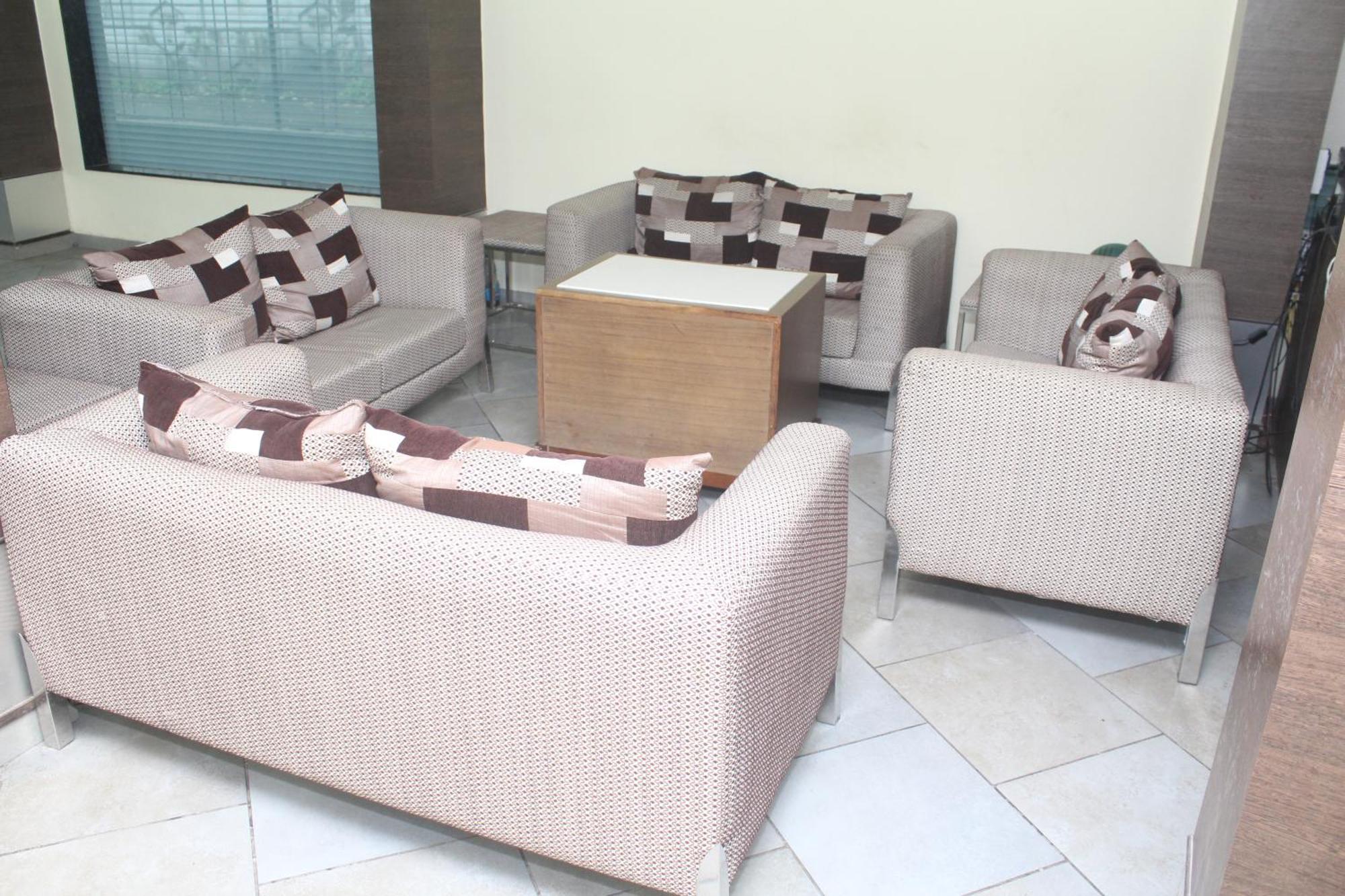 Hotel Western Court Boisar Ngoại thất bức ảnh
